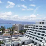 Family Apartment Next To The Sea - By Edom